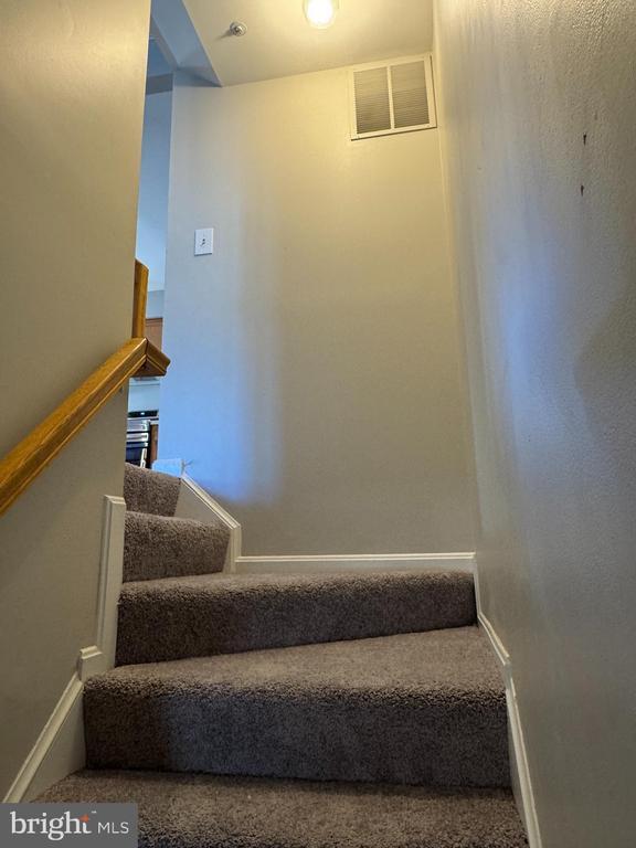 Photo - 113 Pinecove Ct