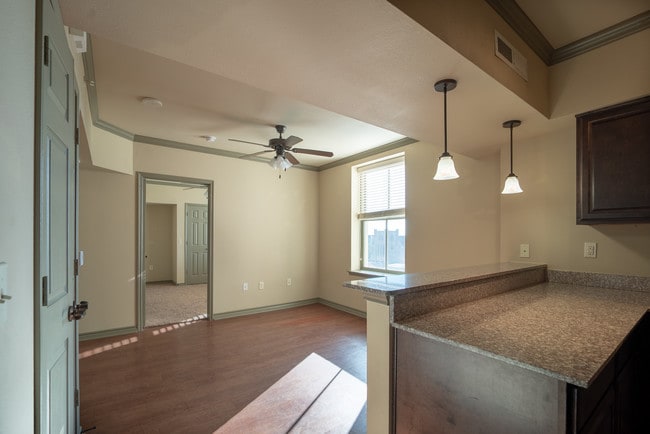 Photo - 2101 Church Street