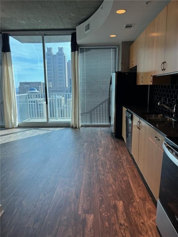 Photo - 400 W Peachtree St NW Unit 3707