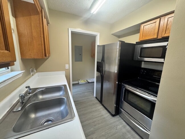 Photo - 753 Nelson Rd