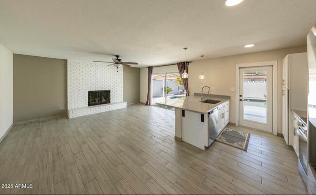 Photo - 1946 E Wesleyan Dr