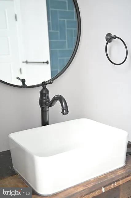 Photo - 4139 W Girard Ave