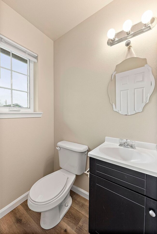 Photo - Invest LLC 4330 Unit B