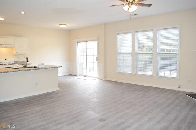 Photo - 3625 Gainesway Ct NW