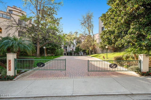 Photo - 4201 Via Marisol Unit 330