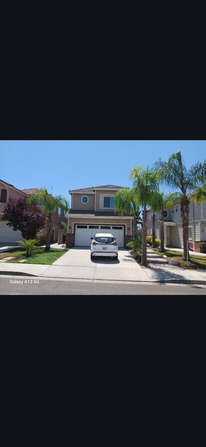 Photo - 819 Rockingham Dr