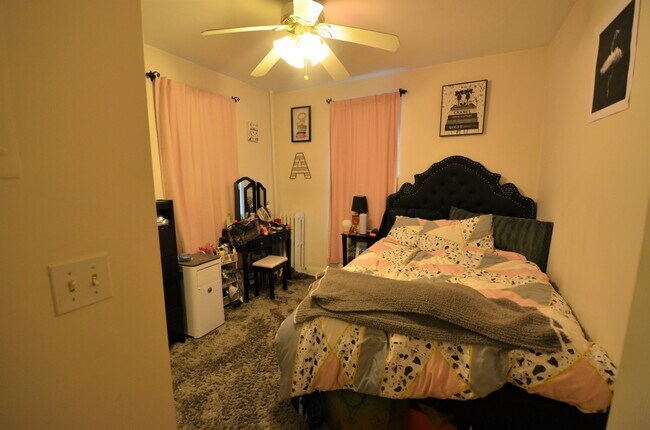 Photo - 111 Gainsborough St