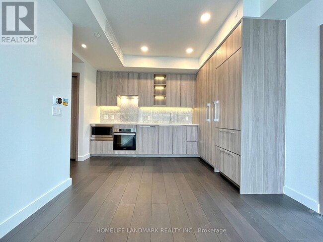 Photo - 95 McMahon Dr Unité 806