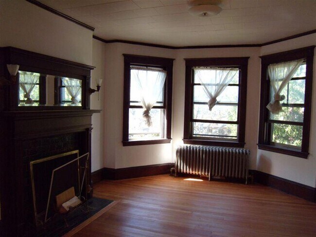 Photo - 79 College Ave Unit 2