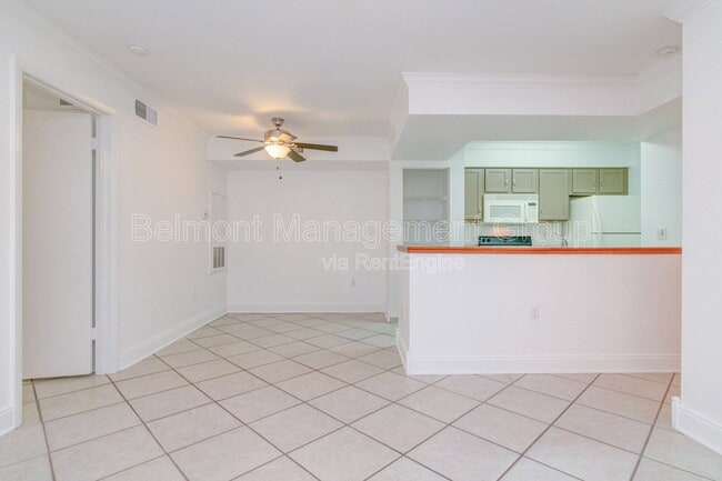 Photo - 3004 Parkway Blvd Unit Apt 209