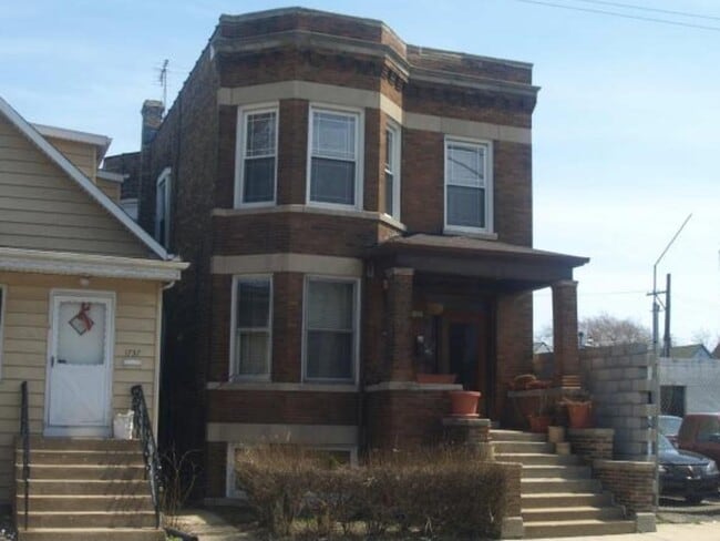 Building Photo - 1735 N Pulaski Rd Unit 2 Rental