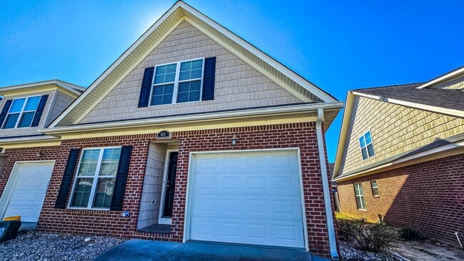 Photo - 831 Landing Dr