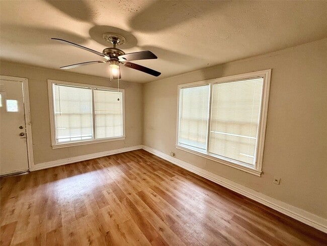 Photo - 3424 Lasker Ave