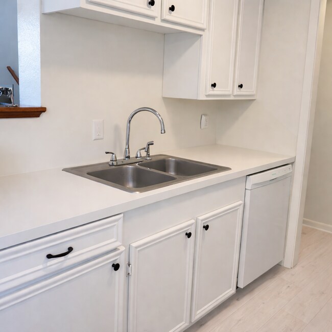 Photo - 68 Dogwood Ln