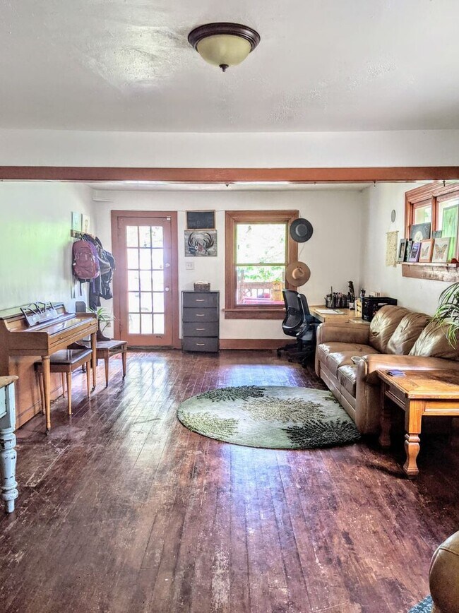 Photo - 219 N Sherwood St Unit Whole house