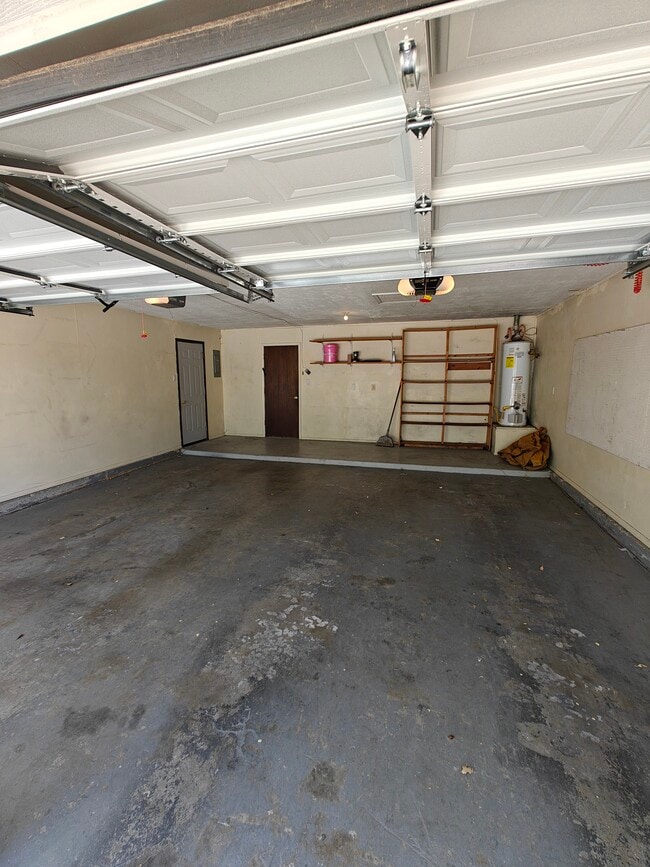 Photo - 7400 Santa Fe Trl NW