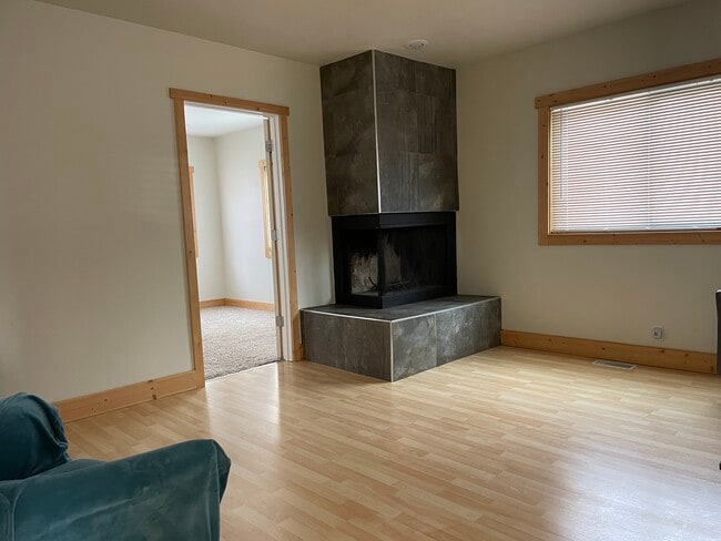 Sala de estar - 1614 Custer St