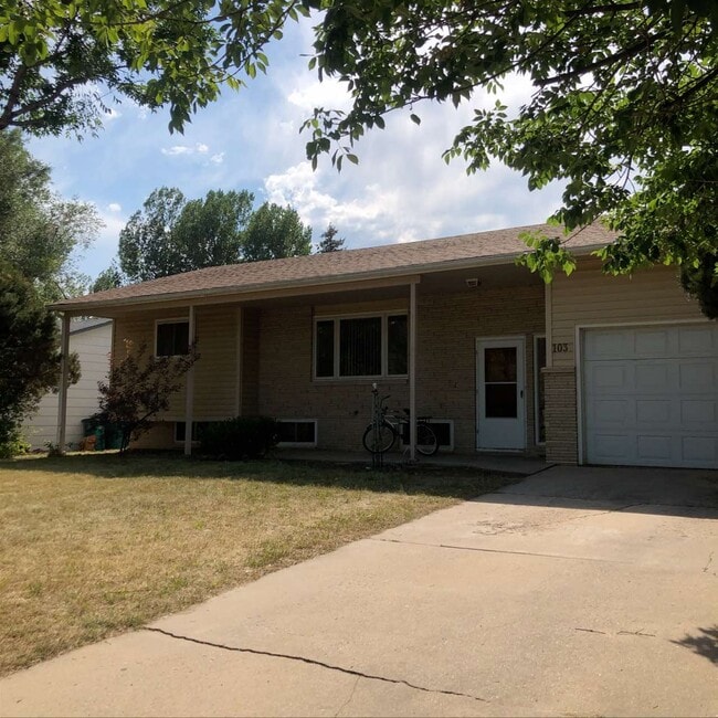 Photo - 1033 Cypress Dr