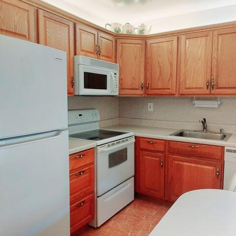 Photo - 767 Burgundy B