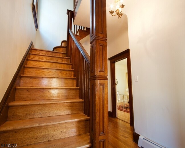 Photo - 13 Oxford St Unit 2