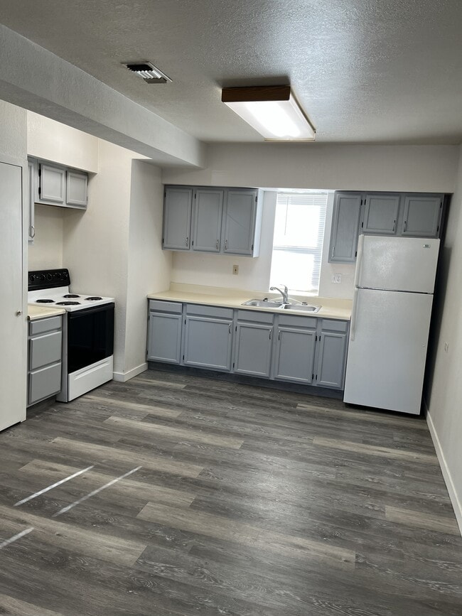 Photo - 109 N Kimball Ave Unit D