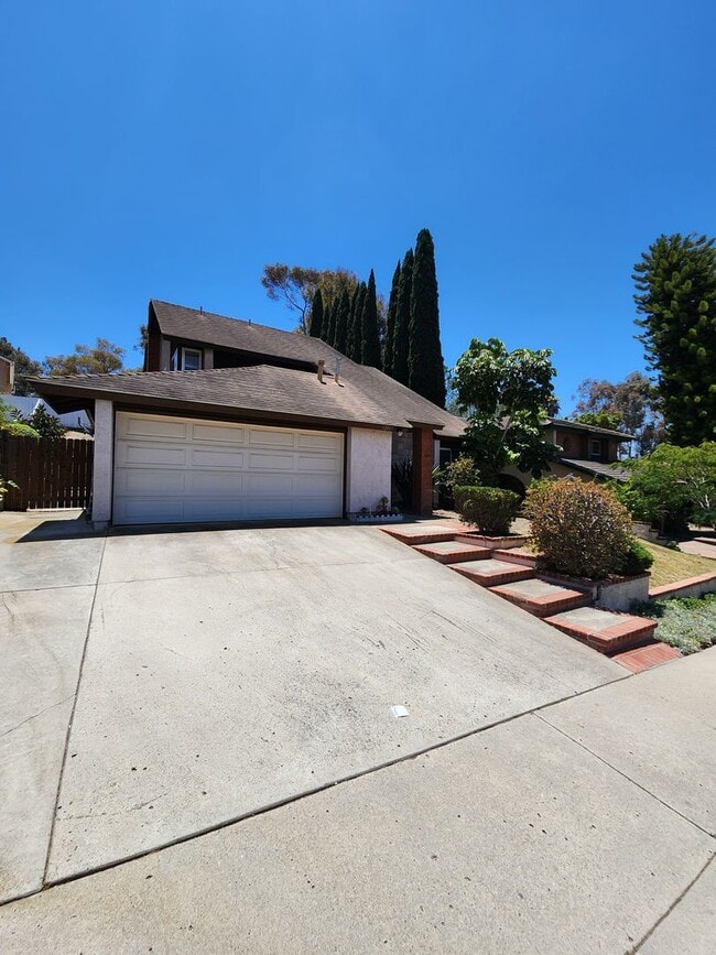 Building Photo - 3 BR Home Plus Loft Area in Rancho Penasquitos