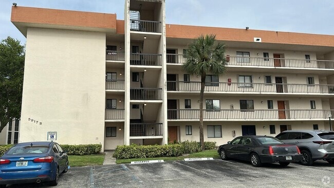 Building Photo - 5917 Via Vermilya Unit 101 Rental