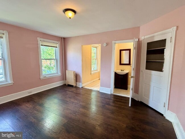 Photo - 400 W 3rd St