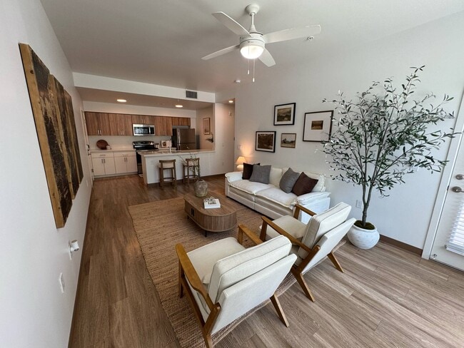 1BR, 1BA - 650SF