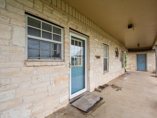 Photo - 17645 Hwy 6