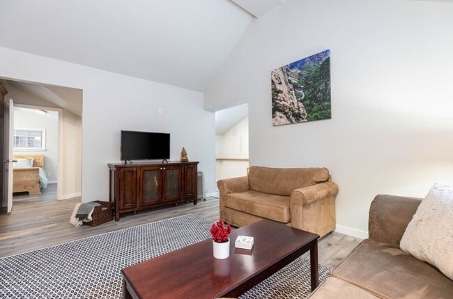 Photo - 6820 S Maxfield Dr