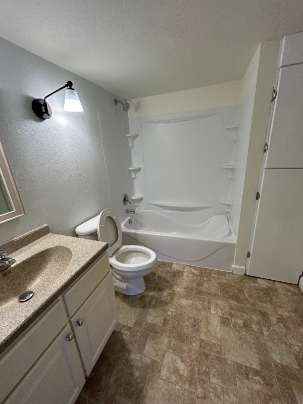 Photo - 1838 Spohn Ave Unit Upper