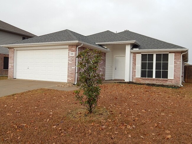 ***Pre- Marketing*** Cozy 3-Bedroom Home w... - ***Pre- Marketing*** Cozy 3-Bedroom Home w...