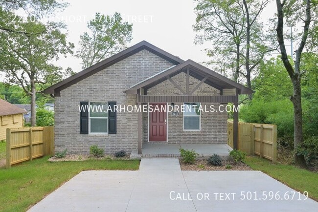 Photo - 2210 W Short 17th St Casa