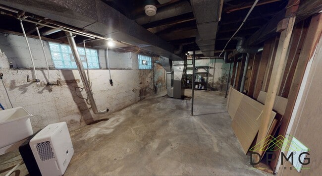 Photo - 317 Shepard St