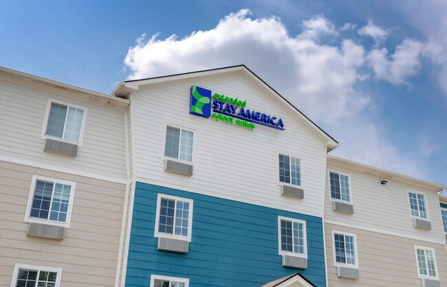 Building Photo - Furnished Studio-Fayetteville Rental