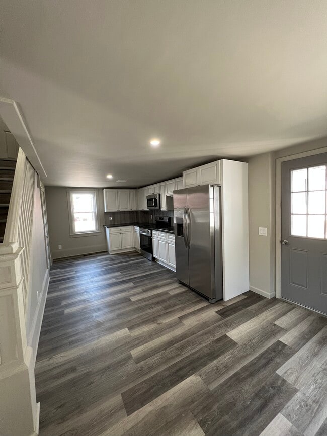 Photo - 113 N Coal St