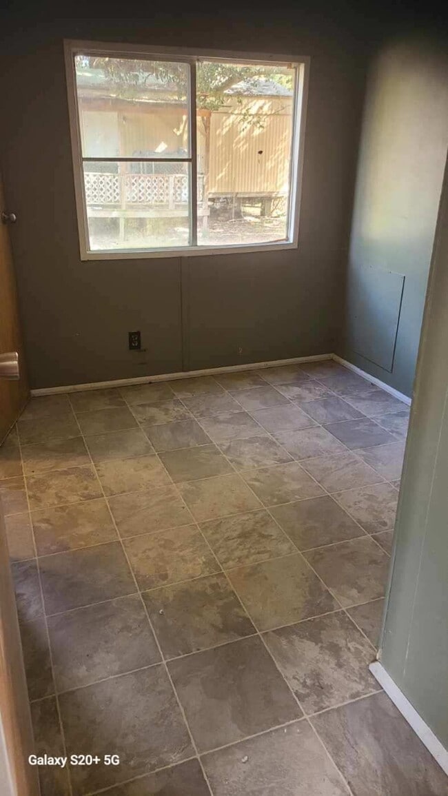 Photo - 228 Herbert Rd