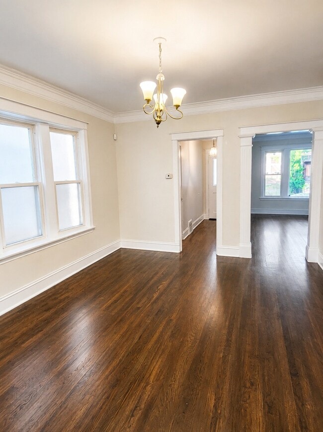 Photo - 7514 S Langley Ave Unit 1