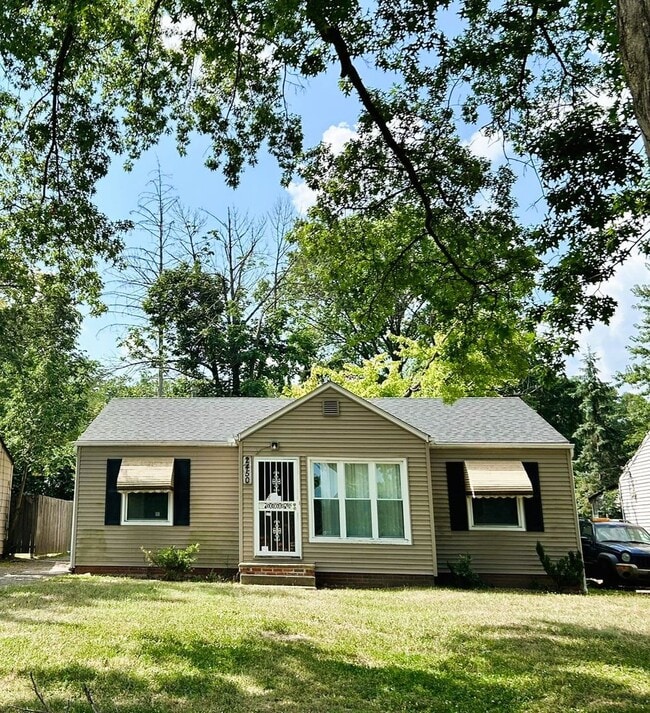 Building Photo - 2450 Greenvale Rd Rental