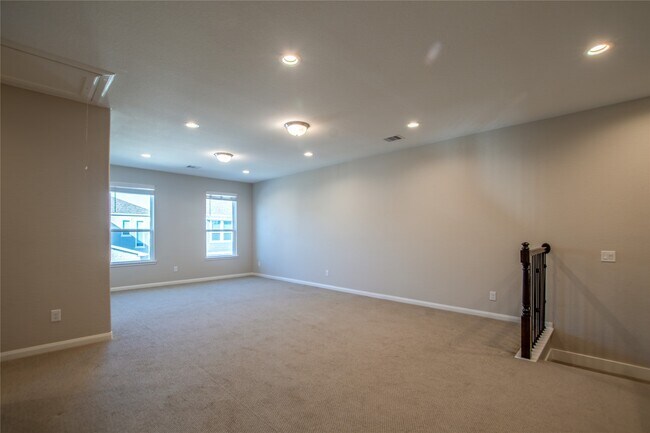 Photo - 10013 Granary Dr