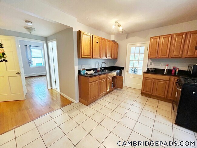 Photo - 40 Plymouth St Unit 2