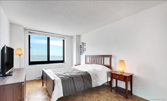 Photo - 200 Rector Pl Unit 24G