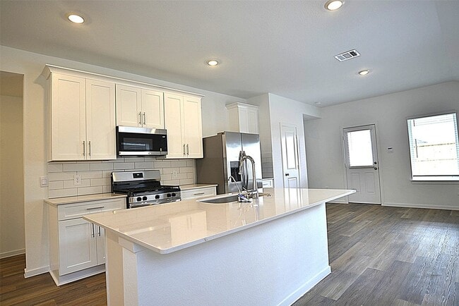 Photo - 4009 Bronco Sta Ln