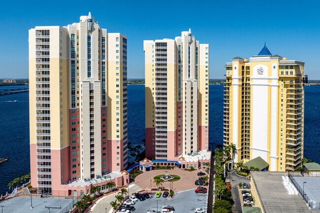 Photo - Riviera 2743