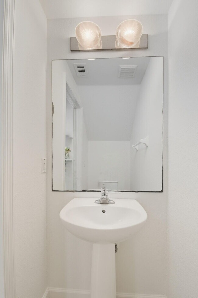 Photo - 1450 Stockton Dr