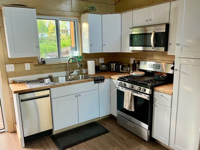 Photo - 1149 Virginia Lynn Wy