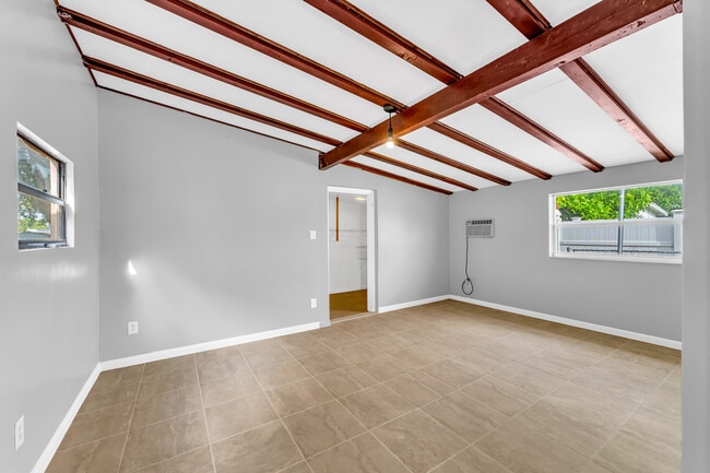 Photo - 4220 SW 36th St