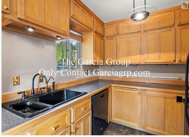 843 SW Broadway Dr Unit 61