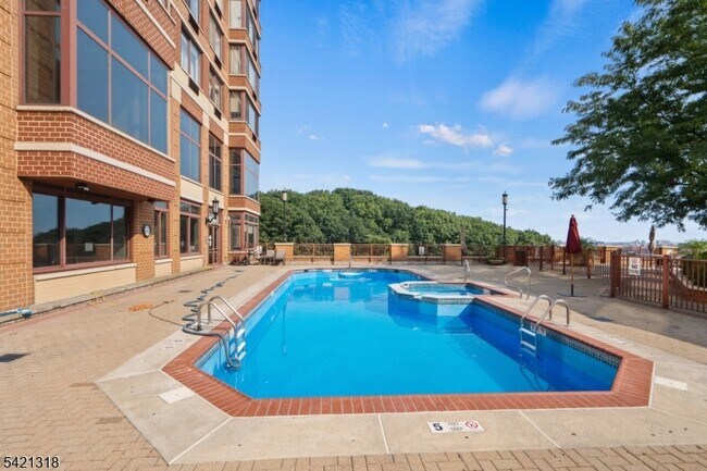 Photo - 100 Old Palisade Rd Unit 1116